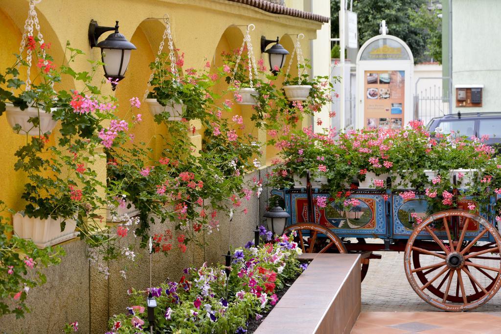 Bistra & Galina Hotel Ruse Ngoại thất bức ảnh
